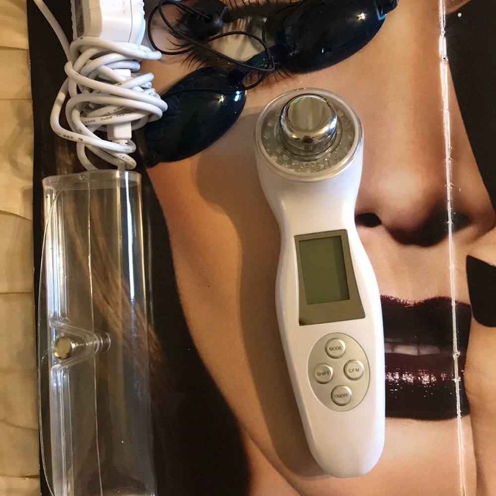 LED Beauty Device